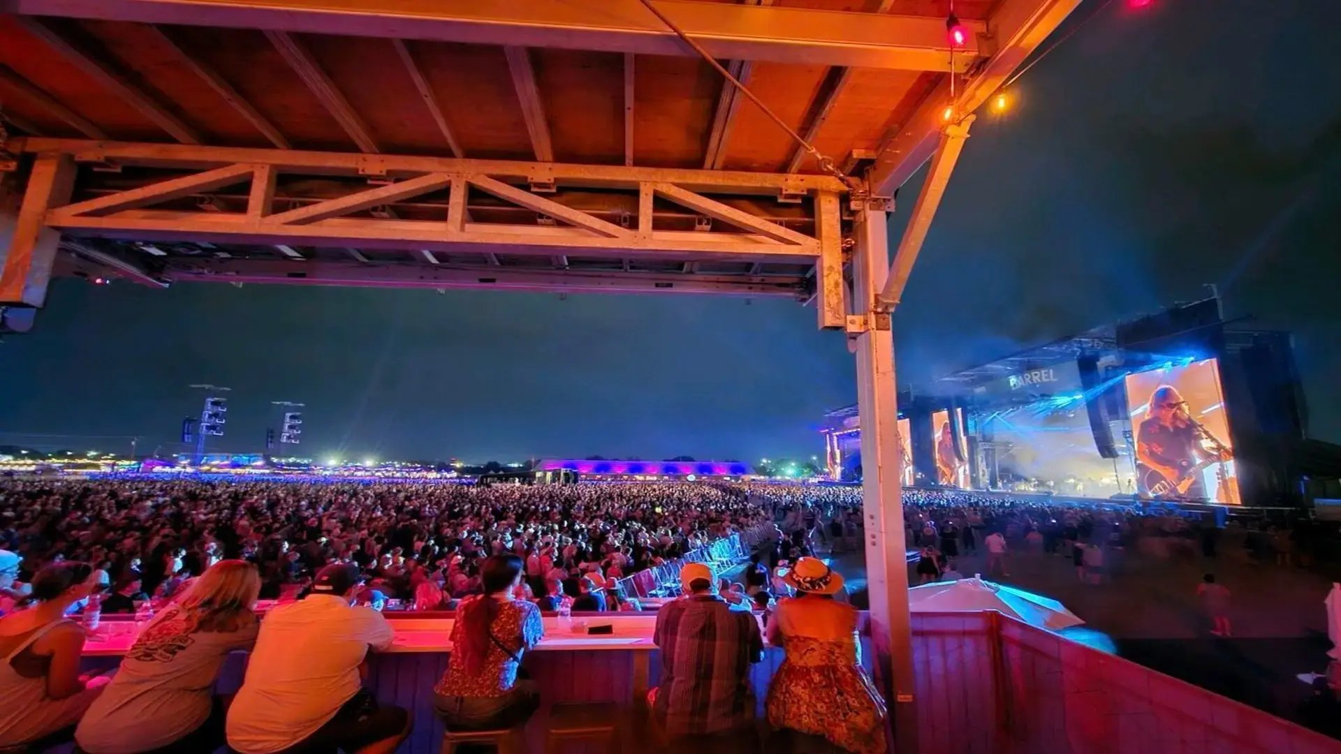 “InProduction elevated hospitality structure installed for Bourbon & Beyond, providing shaded, comfortable viewing areas with premium sightlines across the festival grounds.