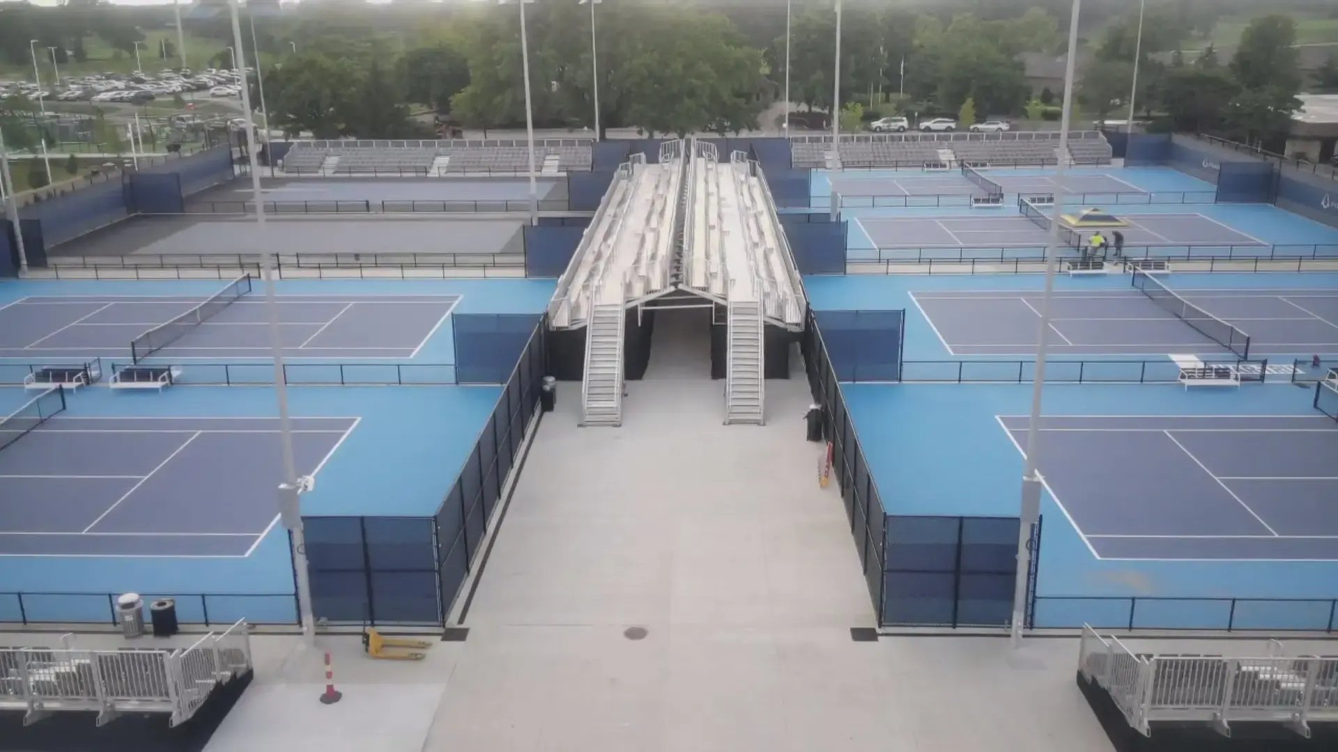 “InProduction courtside seating and premium tip-up chairs installed throughout the Cincinnati Open grounds, enhancing the viewing experience across practice courts and main courts.