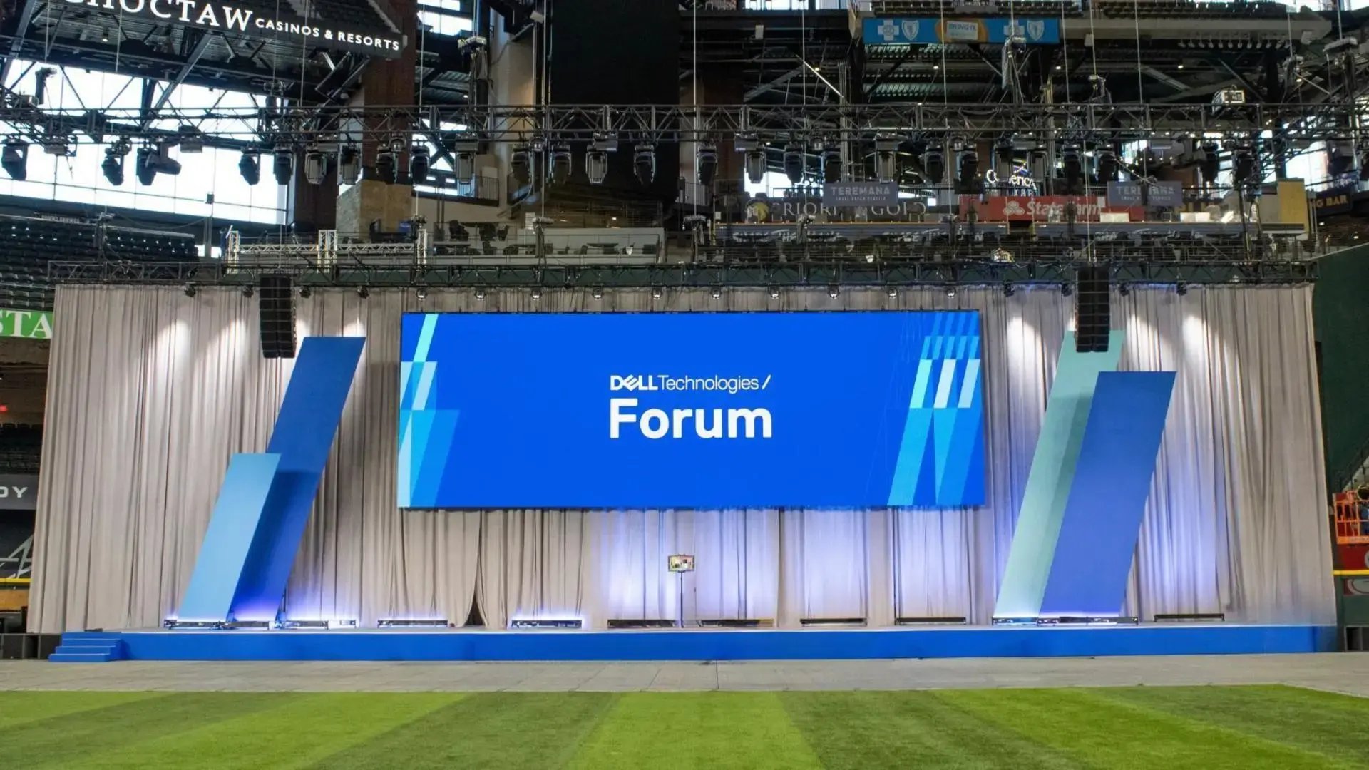InProduction keynote stage and custom scenic elements installed for the Dell Technologies conference, supporting presentations and attendee flow.